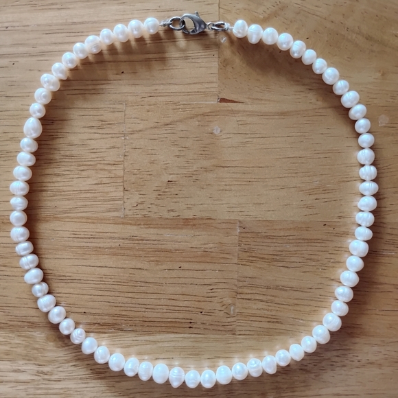 Source Unknown Jewelry - Baroque Freshwater Pearl Beaded Necklace in White - Elegant Women’s Jewelry 17"